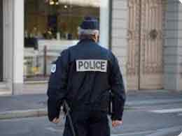 Accès des forces de l'ordre aux parties communes d'immeuble